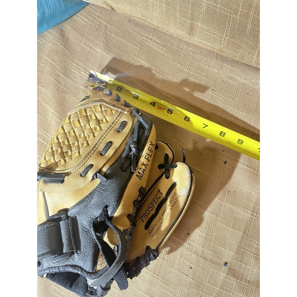 Mizuno Prospect GPP1102 11” Youth Baseball Glove Power Close Max Flex RHT VGC - Picture 10 of 11